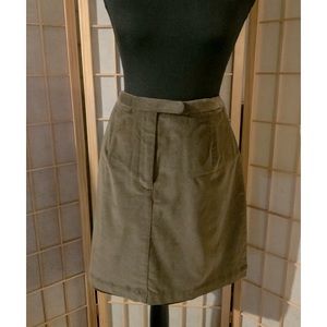 NWT FARGO clothing - Brown soft corduroy Skirt. Sz 4